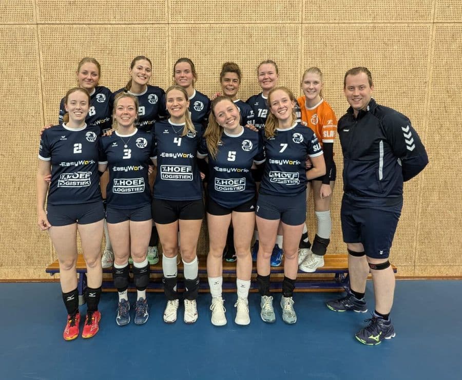 Dames 2 teamfoto 2025